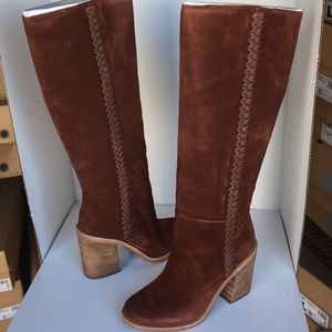 ❤️New Ugg Maeva Mahogany Tall Suede boots Sz 7